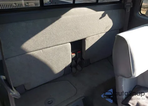 2000 Toyota Tacoma from USA, damaged, VIN 5TEVL52N2YZ715876